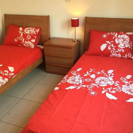 Poolside 2 Bedroom Apt, Paphos Riviera, Universal Area ภายนอก รูปภาพ