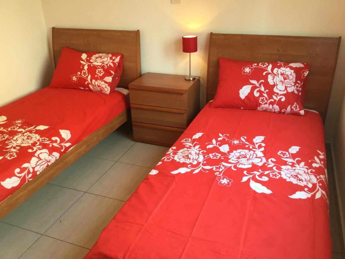 Poolside 2 Bedroom Apt, Paphos Riviera, Universal Area ภายนอก รูปภาพ