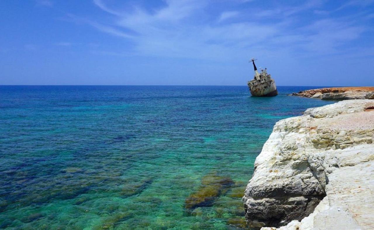 Poolside 2 Bedroom Apt, Paphos Riviera, Universal Area ภายนอก รูปภาพ